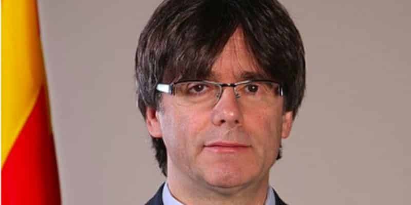 Carles Puigdemont får lov til at vende hjem efter ni år i eksil